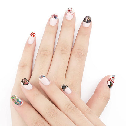 サロンは高い、セルフは面倒…なら写真1枚で「貼るだけネイル」を｜オリジナルネイルシール