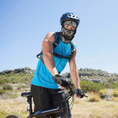 「顔だけ、無防備でいいのか？」デザインで創る、最強のアウトドア・フェイスマスク