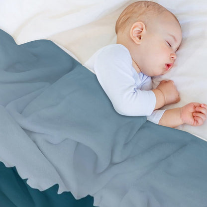 【一年中使える相棒】写真で作る、軽いフランネルブランケット｜持ち運びOK